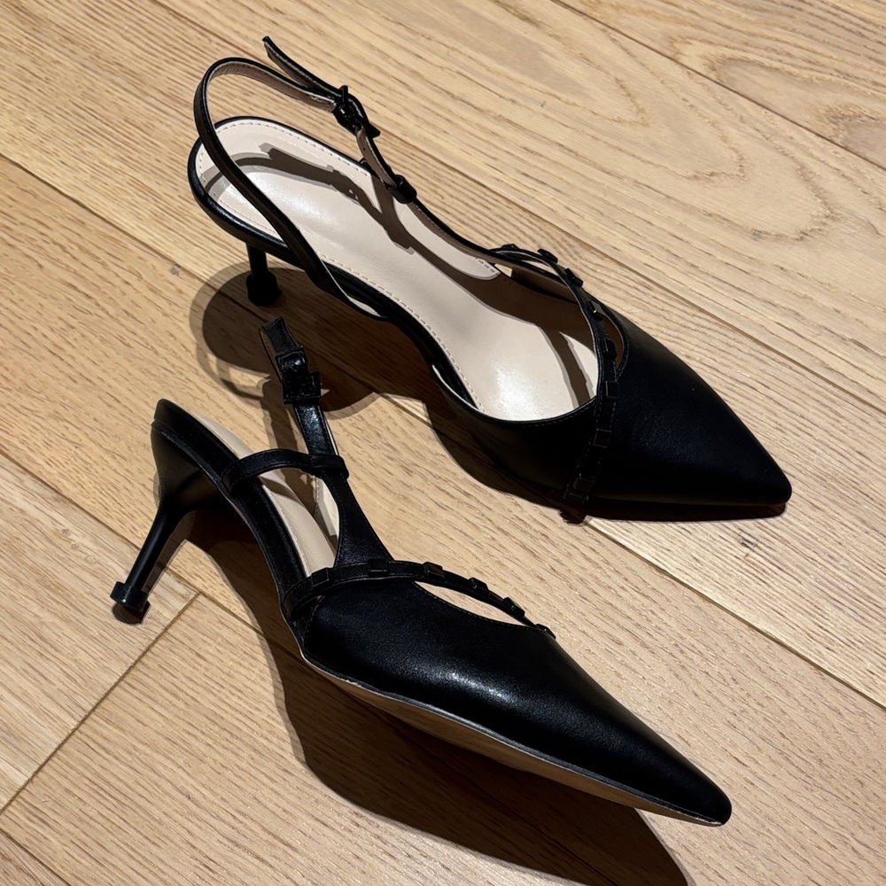 Coutgo Black Slingback Kitten Heels